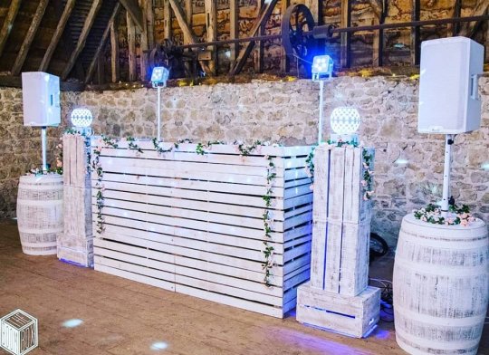 Our Top 5 Acts For Your Rustic Wedding!